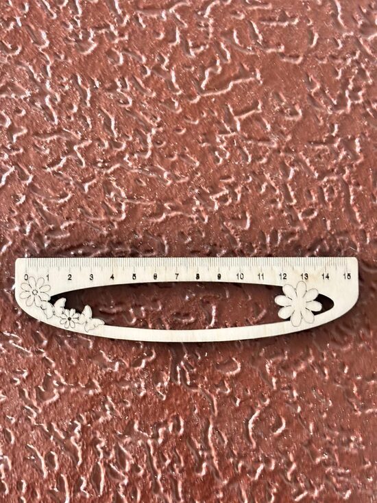 Lineāls "Puķes un taureņi" (15cm)